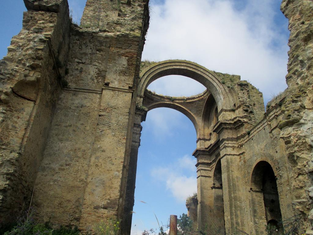 Vacanza Alla Chiesa Diruta Grottole Ngoại thất bức ảnh